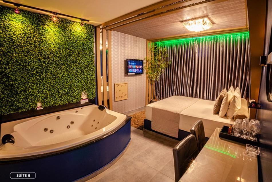 Florence Motel - Santo Angelo-Rs ภายนอก รูปภาพ