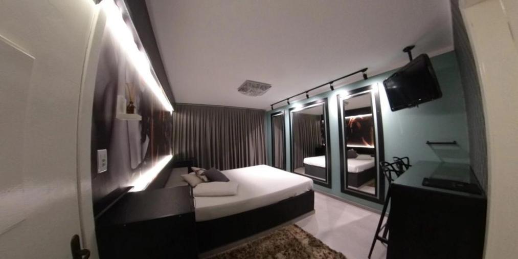 Florence Motel - Santo Angelo-Rs ภายนอก รูปภาพ